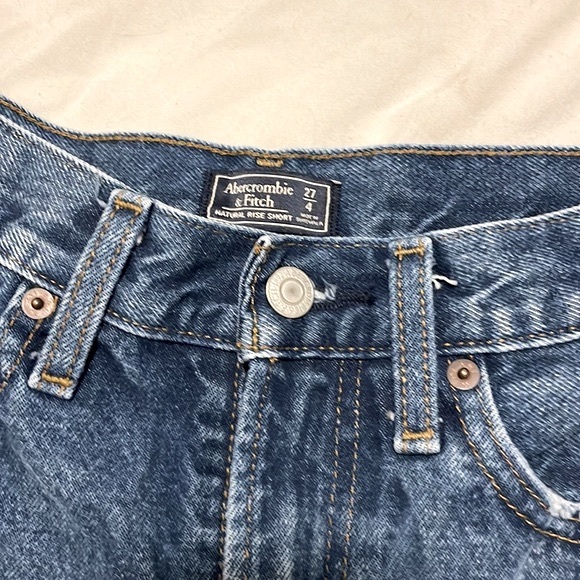 Abercrombie Natural High Rise Shorts - Picture 3 of 4